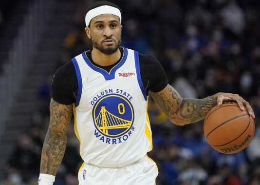 显示了他的 显示了他的