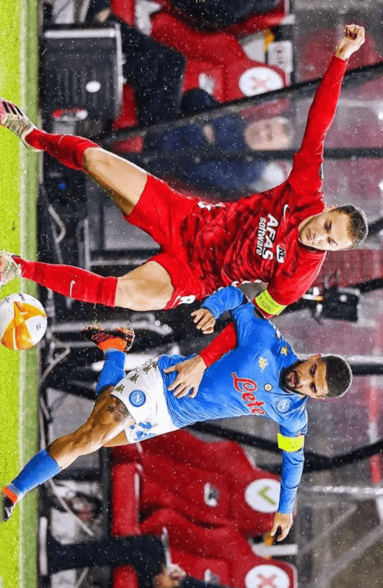 中卫贝尔托 中卫贝尔托