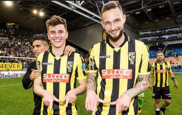 样高速运动 样高速运动